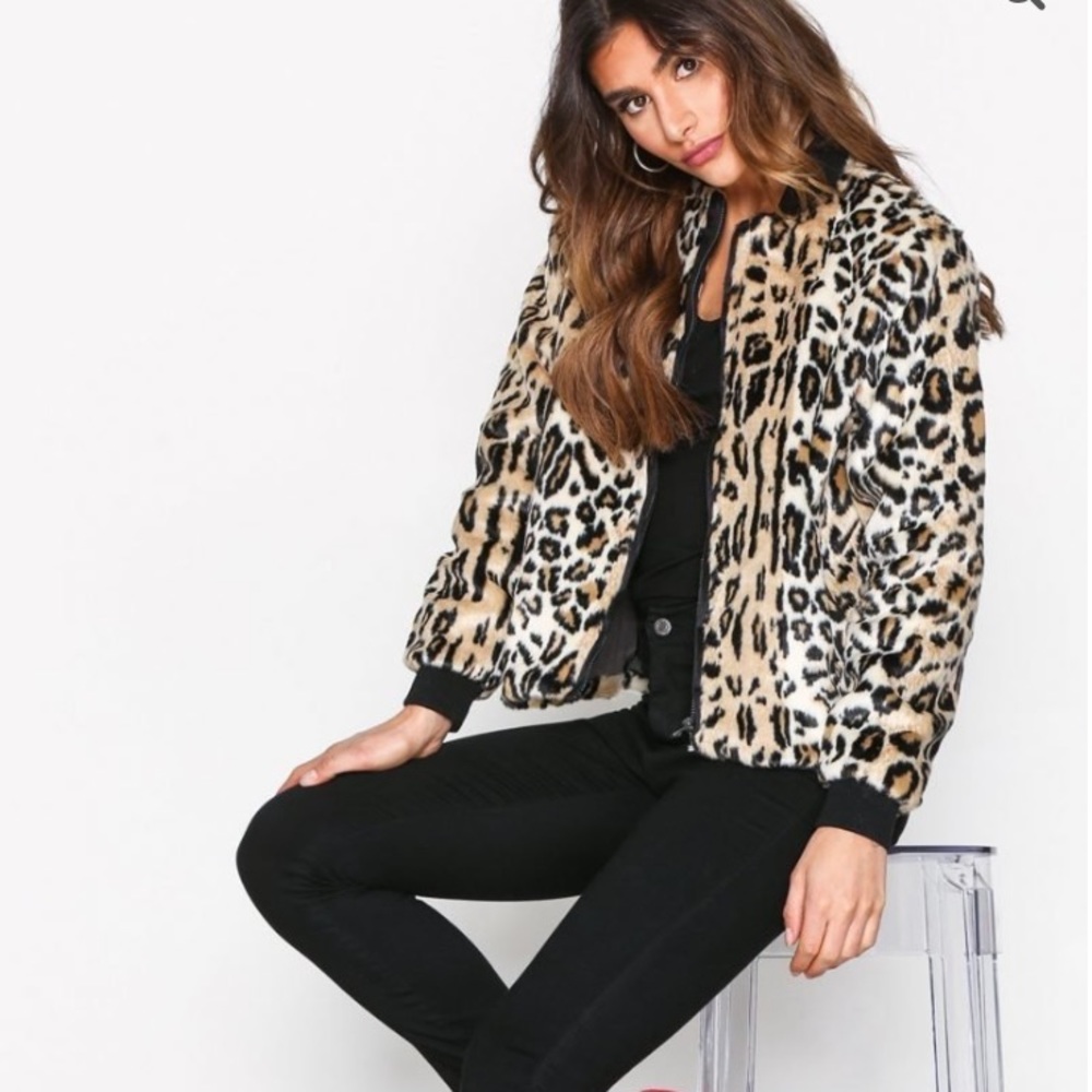 SISTERS POINT LEO JACKET FAUX FUR LEOPARD XS